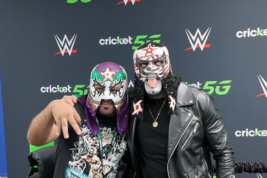 WWE fans at WWE and Cricket Wireless event